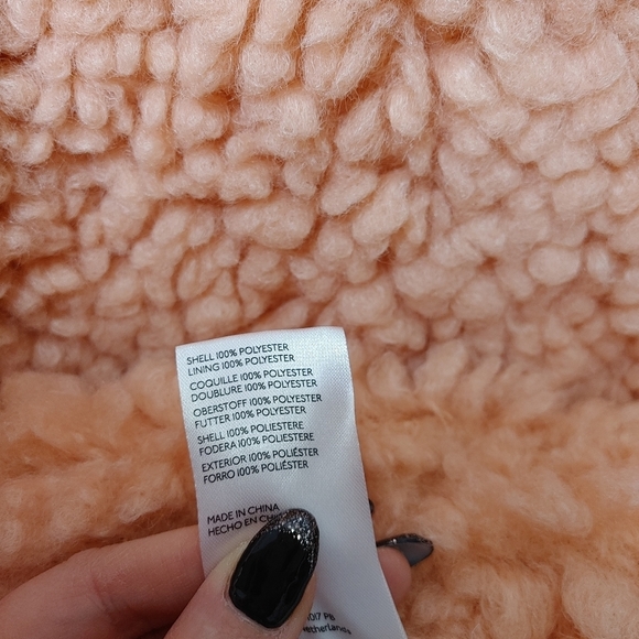 URBAN Outfitters Sherpa jacket size L - Picture 7 of 12